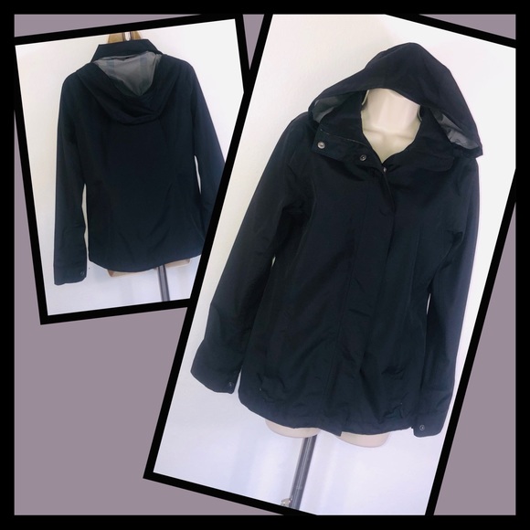 NWOT LANDS END RAIN JACKET - Picture 3 of 10